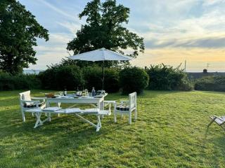 Historic Holiday Home Charm By The Sea In Hasle - Hasle - 2