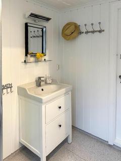 Historic Farmhouse By The Archipelago Park - 6