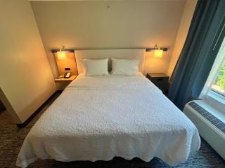 Garner Hotel Mahwah by IHG - 2