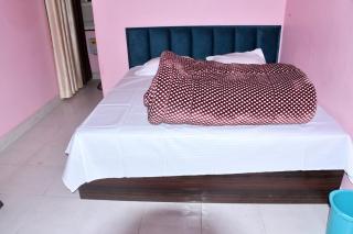 Ramas home stay - Ayodhya - 6