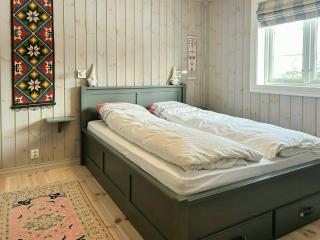 Family Cabin With Ski In Ski Out - 5