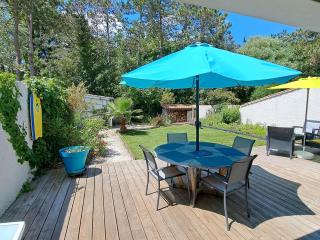 Maison paisible proche plage, moderne, jardin et parking privé - FR-1-323-482 - 0