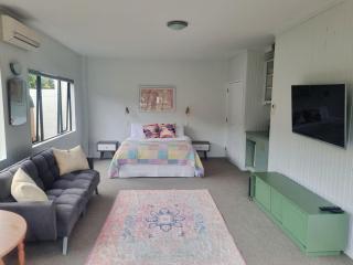 Redwoods Oasis with private Pool Sauna and Spa - Rotorua - 4