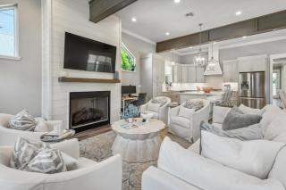 Elegant Coastal Retreat - Bay Saint Louis - 0