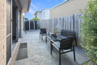 Casa Laut Family friendly short walk to the beach Pets upon agreement Sleeps 6 - Indented Head - 3