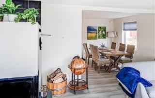 4 Bedroom Cozy Home In Hol I Tjeldsund - 5