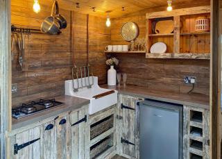 Fairwood Lakes Holiday Park - Westbury - 6