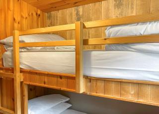 Fairwood Lakes Holiday Park - Westbury - 3
