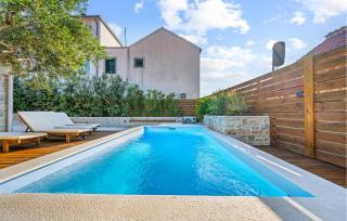 Lovely Home In Murter - Murter - 1