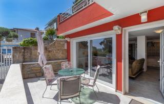 2 Bedroom Amazing Apartment In Portoroz - Portorož - 8