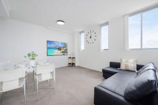 Canterbury Modern 2Br Free Park Natural View - Sydney - 0