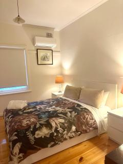 Hill Cottage - Clare - 2