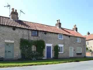 Kates Cottage - Slingsby - 0