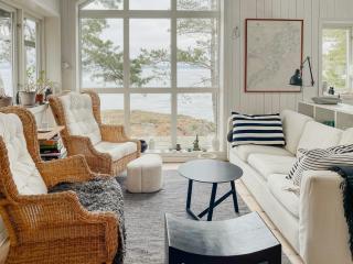 Bayfront Bliss Embracing Storholmens Allure - Lidingö - 6