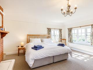 Mark Farmhouse - 6