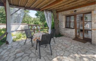 Amazing Home In Rovinj With Wifi - Rovinj - 5