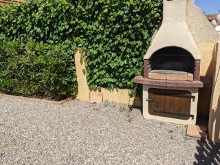 Charmante villa T2 mezzanine avec cour, jardin, véranda, barbecue et parking privé, proche plage et commerces - FR-1-797-2 - 6