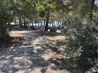 Studio à louer, à 2 pas de la plage avec parking - La Londe-les-Maures - FR-1-826-18 - 1