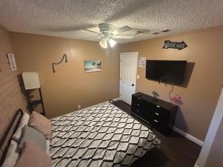 Relaxing River Family Retreat - Bullhead City - 4