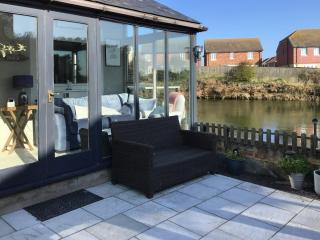 Waters Edge Holiday Home - Beadnell - 0