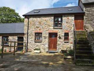 The Stable - Hw7461 - Henrys Moat - 0