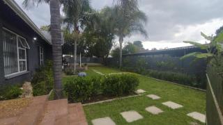 IN & OUt Overnight StayS - Newcastle - 7