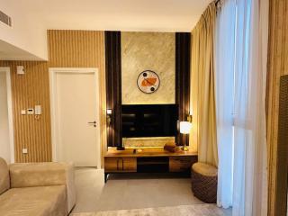 1BR Aljada Sleeps 4 Amazing View by BlueCloud Holidays - Sharjah - 7