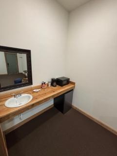 Anglers Inn Horseshoe - Hughes - 3