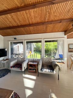 Charming Coastal Retreat With Sea View - 5