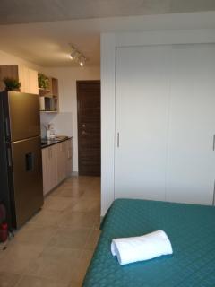 Executive Studio Apartment Zone 10 with Parking - - 4