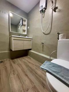 Heart of D1 Iconic View Stylish 4BR 15th Floor - 1