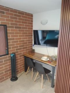 Executive Studio Apartment Zone 10 with Parking - - 7