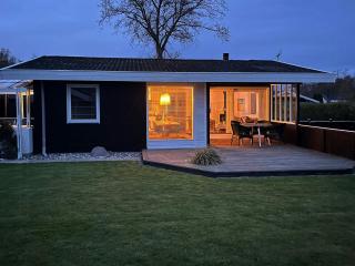 Charming Cottage Just 450 M From The Water - Otterup - 0