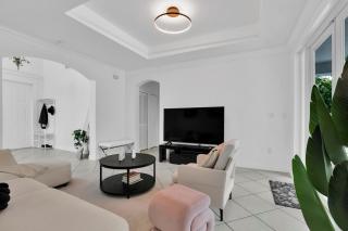 Miami home -15min from Kendall Exec Airport - Pool - Hammocks - 4