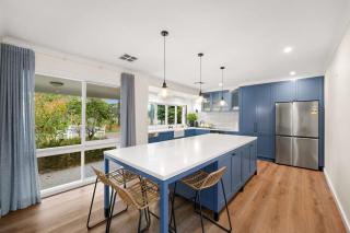 Charming Farm Stay 4BR Family Retreat Hastings - 5