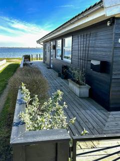 Fjord-Side Cottage In Munkebo By The Water - Munkebo - 4