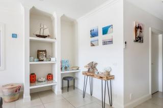 Sullivan Villa - Spacious Modern Escape by Rye Beach - 2