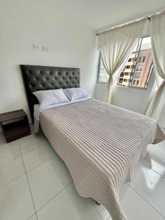 Confortable apartamento cerca al CABLE PLAZA - Manizales - 7
