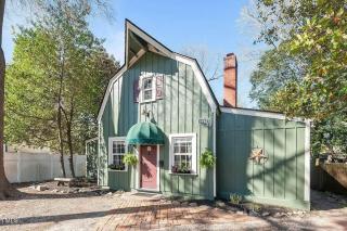 The Whimsical Barn - Rocky Mount - 9