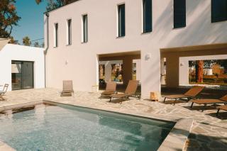 Elegance And Nature Design House In Corsica - 9