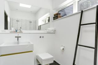 Indoor And Outdoor Life In Simple Design Gem - Vig - 2