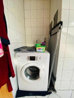 2 Zimmer DG Wohnung mit EBK und großem Balkon! - Flein - 5