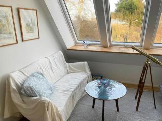 Near Beach Oasis, Short Walk From Bønnerup - 9