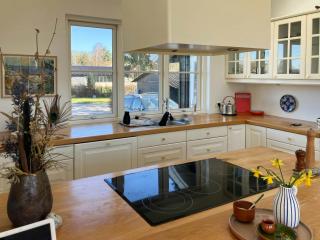 Natural Light And Short Walk To Water In Home - Vordingborg - 7