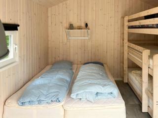 Fredfyldt Hjem Omgivet Af Marker Og Skov - 2