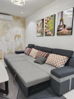 Eyvone Homestay Princeton Suites Kuching Airport - Kuching - 9
