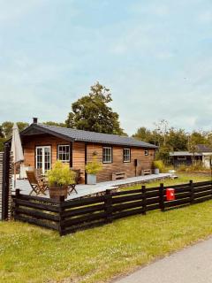 Ban-Heiwa, Close To Beach And Nature - Store Fuglede - 0
