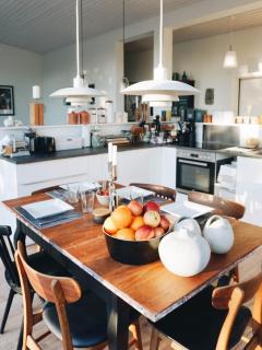 Charming Architect-Designed House Near Hou Harbor - Hals - 3