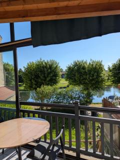 Maison vue sur l'eau avec jardin La Coulée Douce - Saint-Pierre-de-Boeuf - 0