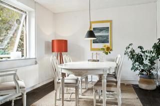 Friends In Small Fishing Home Betty Fjord - 0